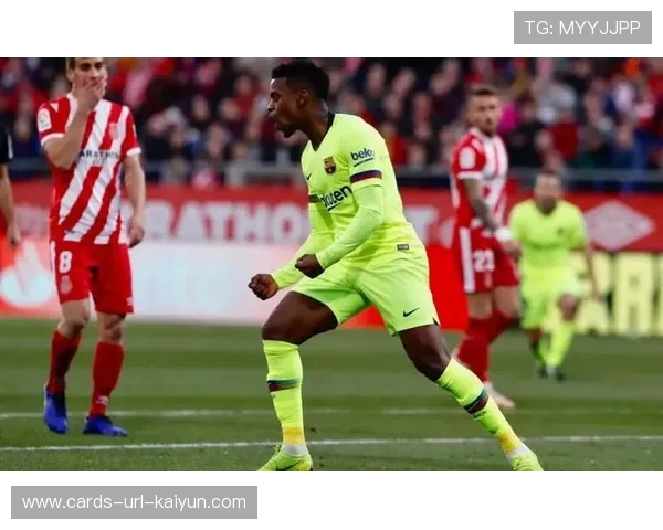 赫罗纳外线快攻持续突破禁区 赫罗纳外线快攻持续突破禁区