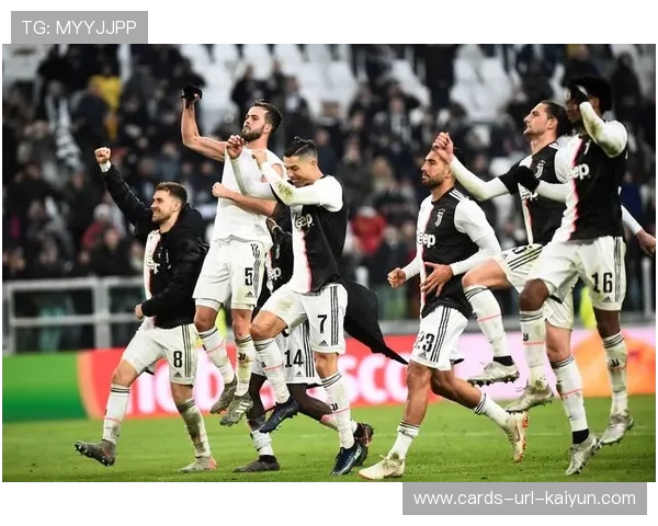 弗拉滕突破三人后起脚得分，那不勒斯攻势连绵不断：城市热情与蓝潮体育的共同见证