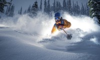 滑雪赛事挑战极限